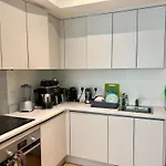 Stylish Room For Dublin Adventures, Dublin 18